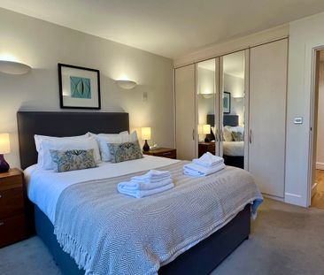 A well presented, one bedroomed apartment, situated on Chesterton R... - Photo 2