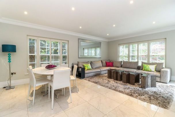 Ellwood Road, Beaconsfield, Buckinghamshire,HP9 - Photo 1