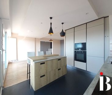 Location Appartement 5 pièces 104m² ST HERBLAIN 44800 - Photo 3