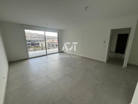 Location Appartement 3 pièces 68m² VOIRON 38500 - Photo 2