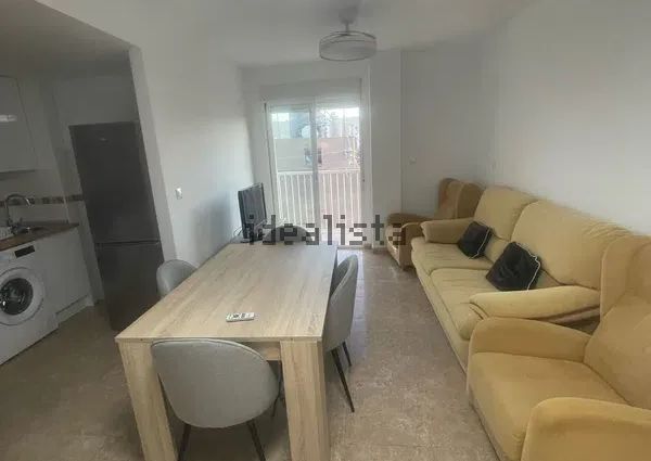 Alquiler de piso en Calle Almería, 23