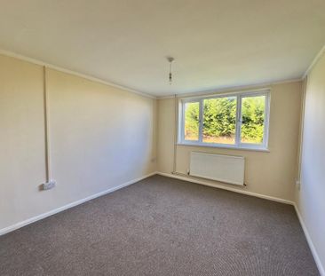 3 bedroom detached bungalow to rent - Photo 6