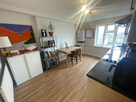 1 bedroom flat to rent - Photo 5