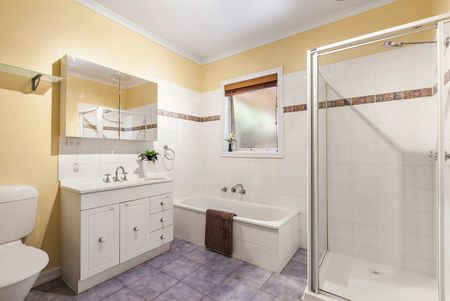 2/113 Springfield Road, Blackburn North - Photo 2