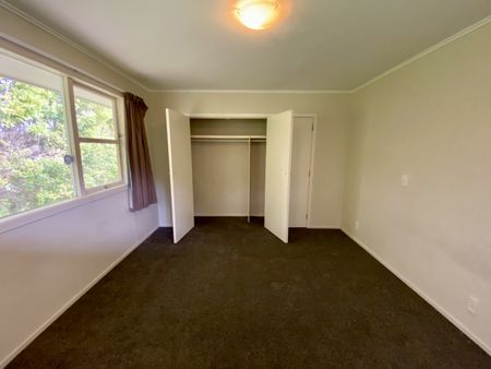 Property Management229 Wairau Road, Totara Vale - House for Rent - Photo 3