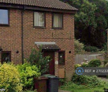 2 bedroom end of terrace house to rent - Photo 1