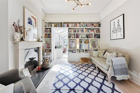 5 bedroom semi-detached house to rent - Photo 4