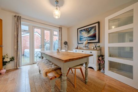 5 bedroom detached house to rent - Photo 4