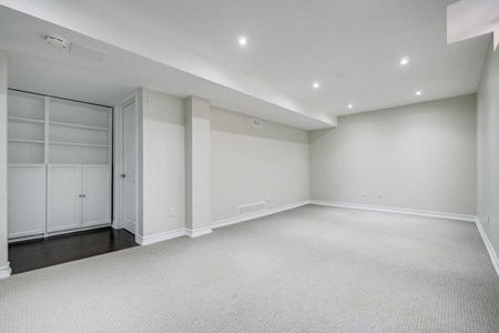 For Lease - 2260 Ridge Landing, Oakville, Ontario - Photo 2