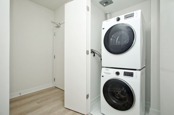 For Lease - 15 Ellerslie Avenue Unit# 2301, Toronto, Ontario - Photo 1