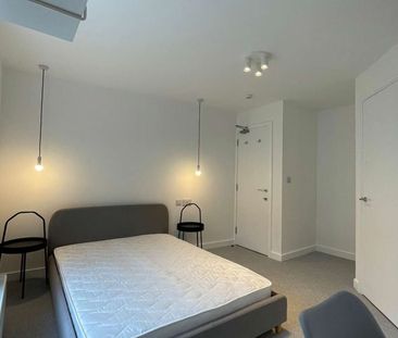 Carlton Street Unit 5 - Photo 5