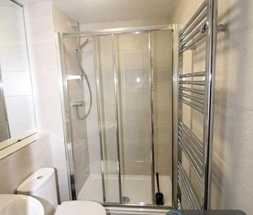 1 bedroom in a house share to rent - Photo 6