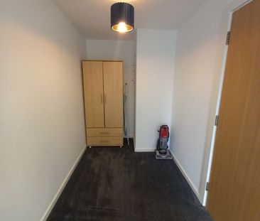 2 Bed Flat, Ordsall Lane, M5 - Photo 2