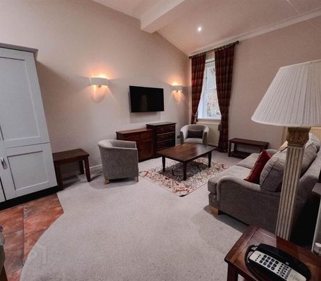 Serviced Apartment, 10 Stag Lodge Apartments, Cultra, Holywood, BT18 0EX - Photo 1