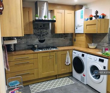 3 bedroom terraced house to rent - Photo 2