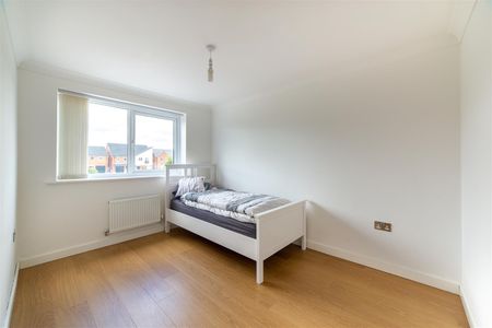 4 bed detached house to rent in Osprey Walk, Great Park, NE13 - Photo 5