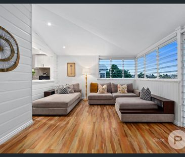 Exquisitely renovated character home with coveted address - Photo 3