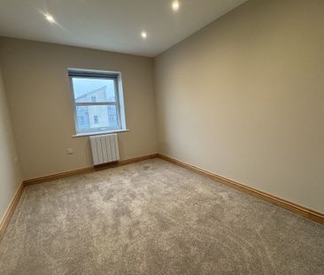 Selkirk Drive, Oakridge Park, MILTON KEYNES - Photo 2