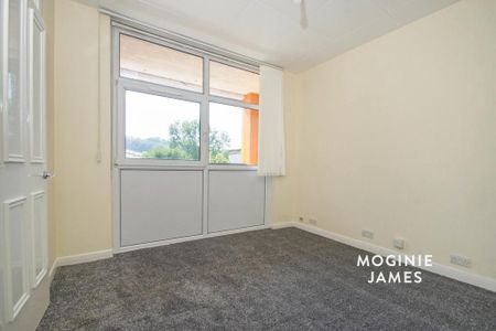 4 bedroom detached house to rent - Photo 5