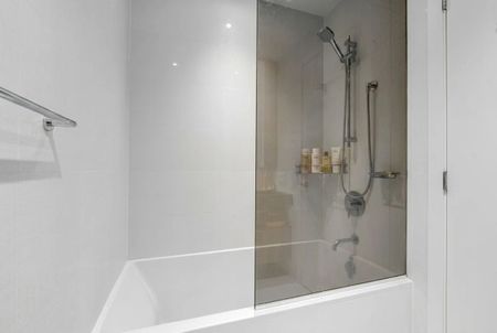 For Lease - 11 Yorkville Avenue Unit# 2310, Toronto, Ontario - Photo 4