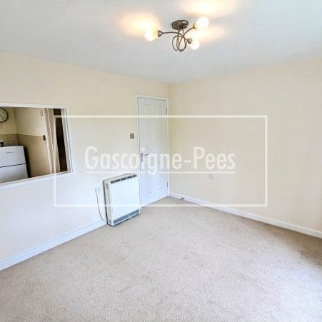 Hindhead, GU26 - Photo 1