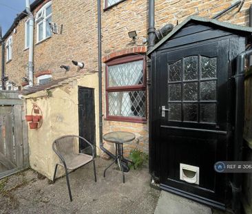 2 bedroom terraced house to rent - Photo 6