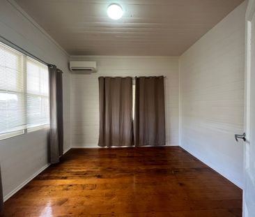 2/40 Arthur Street, Mount Pleasant - Photo 2