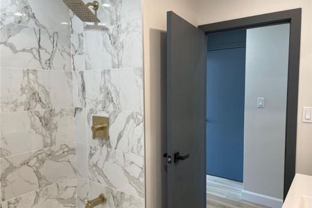 For Lease - 564 WATERLOO Street Unit# Upper, Hamilton, Ontario - Photo 2