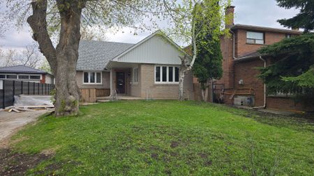 For Lease - 279 Cornelius Parkway Unit# Upper, Toronto, Ontario - Photo 5