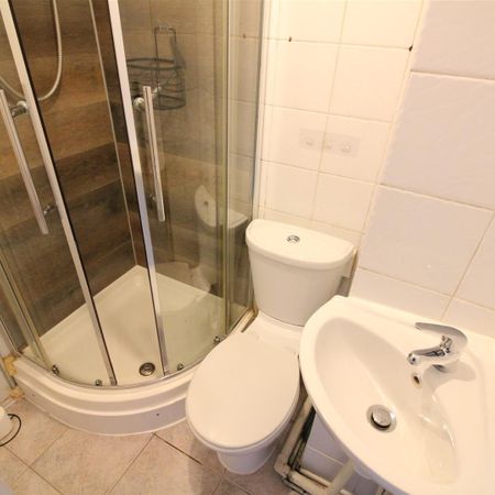 Hanger Lane, London - Photo 4