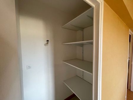 Appartement À Louer 4 Pièces , 92 M² - Photo 4