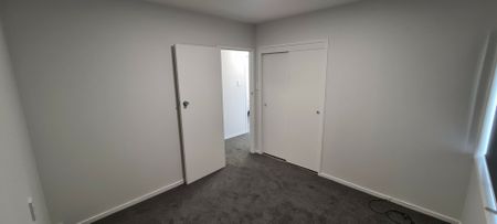 Renovated 2 Bedroom Unit - Photo 2