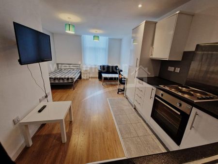 Studio to rent - Photo 3