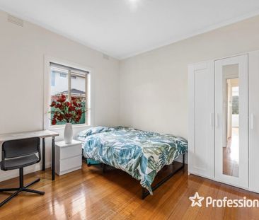 Spacious 3-Bedroom Front Unit - Photo 6