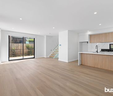 Brand new contemporary townhouse in prime Bulleen location - Photo 1