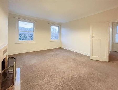 Upperton Gardens, Eastbourne, BN21 - Photo 3