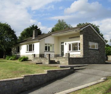 3 bed Bungalow - To Let - Photo 1