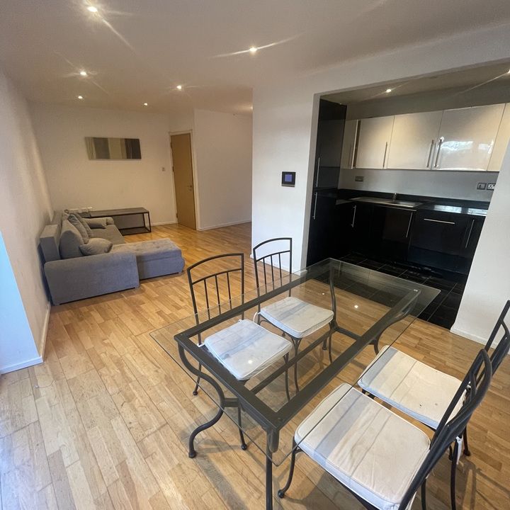 1 Bed Flat, Headlam Street, E1 - Photo 1