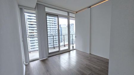 For Lease - 125 Peter Street Unit# 2410, Toronto, Ontario - Photo 4
