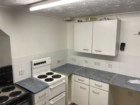 1 bed apartment to rent in South Quay, Great Yarmouth, NR30 - Photo 3