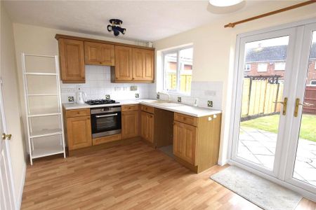 2 bedroom semi-detached house to rent - Photo 4