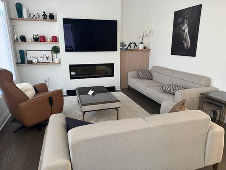 For Lease - 2180 Postmaster Drive, Oakville, Ontario - Photo 3