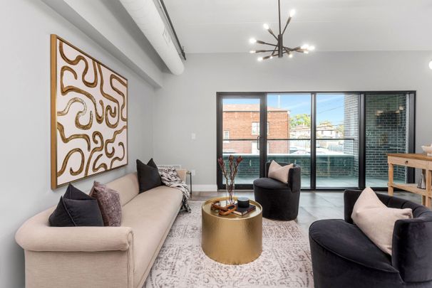 For Lease - 781 ERIE Street Unit# 404, Windsor, Ontario - Photo 1