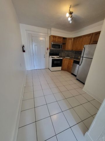 For Lease - 9 Proctor Boulevard Unit# 2, Hamilton, Ontario - Photo 3