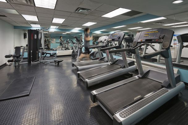 798 Richmond Street West - Photo 1