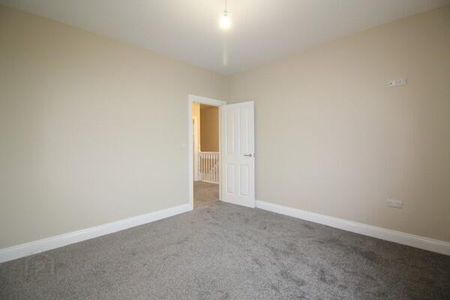 15 Sir Richard Wallace Gardens, Lisburn, BT28 3FL - Photo 5