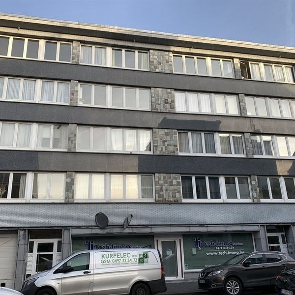 Osseghem - Bel appartement rénové 2 chambres avec Terrasse - Foto 1