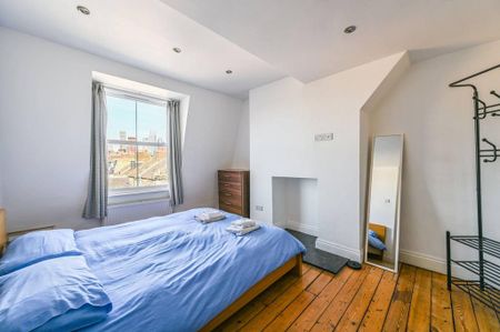 3 bedroom flat to rent - Photo 4