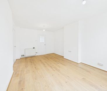 2 bedroom maisonette to rent - Photo 1