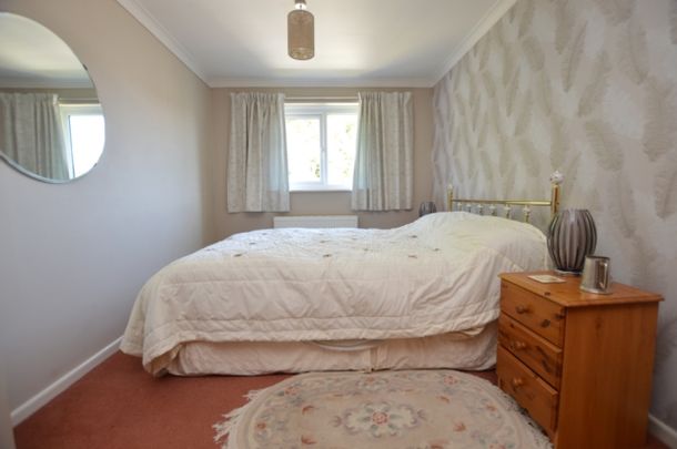 4 Bedroom Detached House - Photo 1
